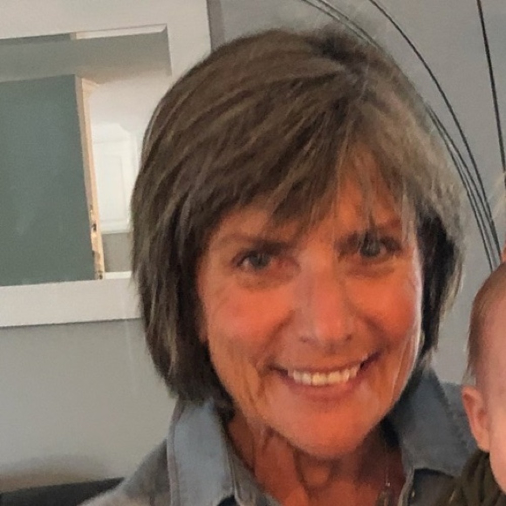 Meet your Posher, Leonora